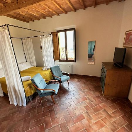 Rooms And Wine Al Castello Monteriggioni Kültér fotó