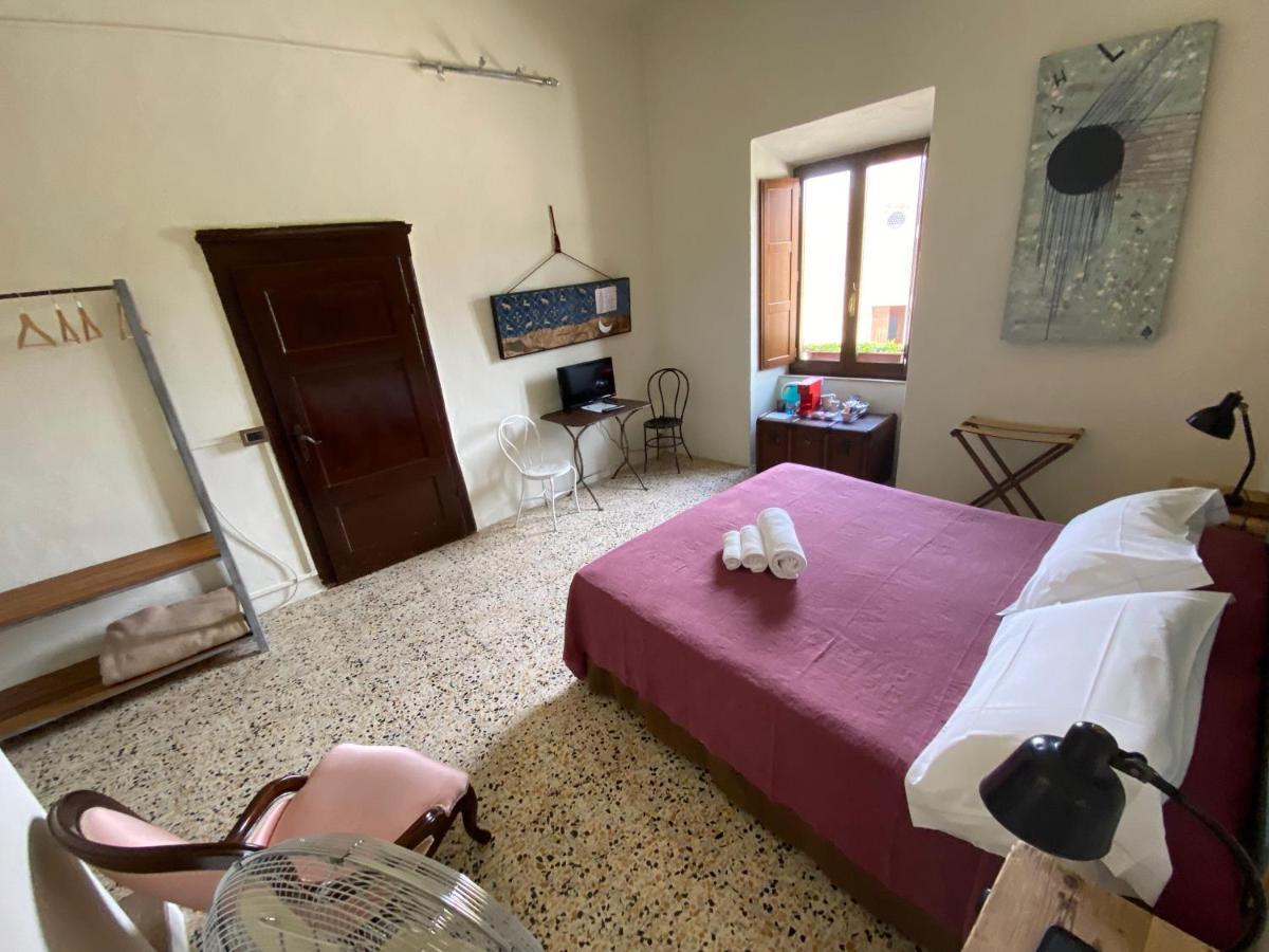 Rooms And Wine Al Castello Monteriggioni Kültér fotó