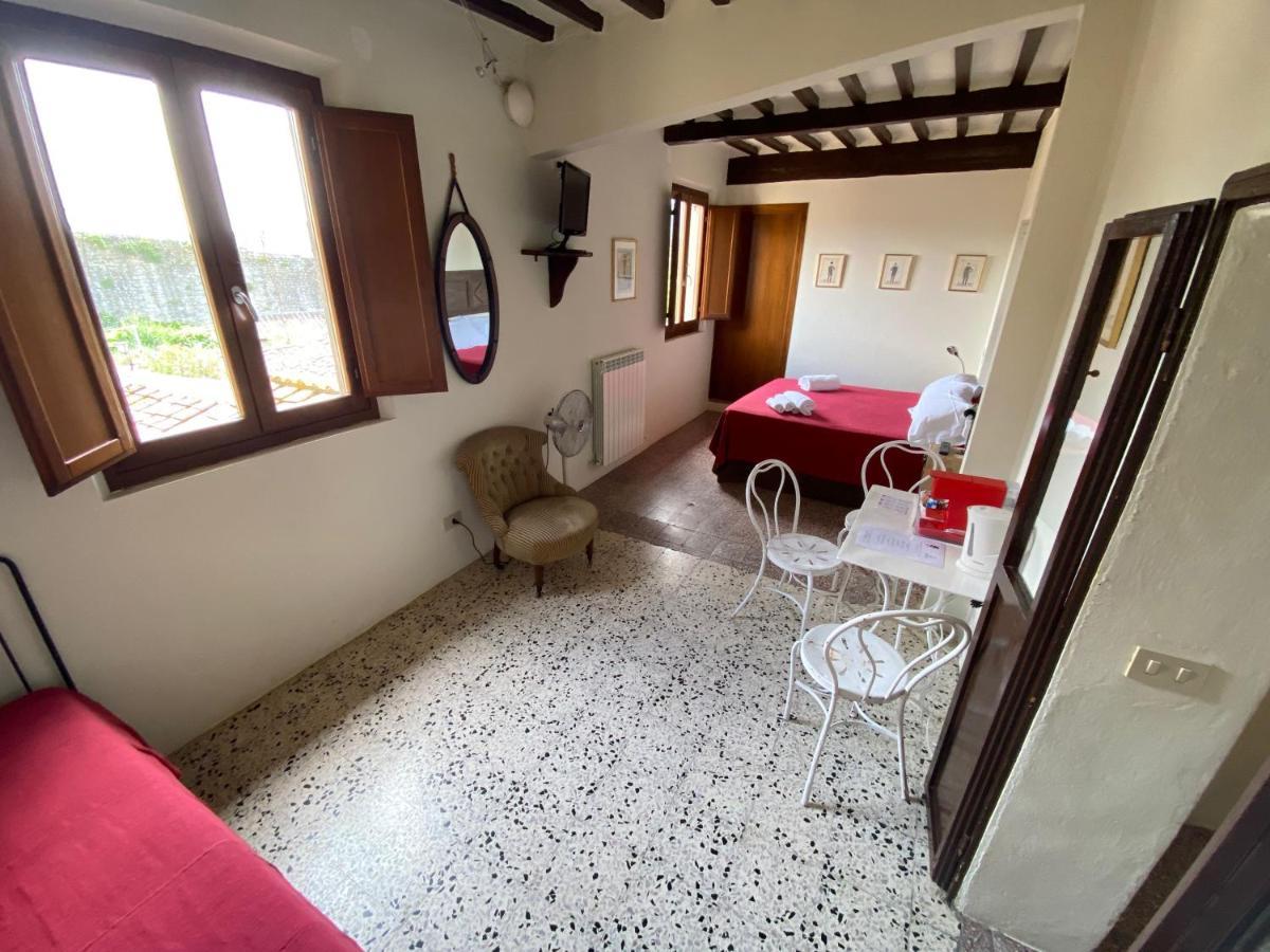Rooms And Wine Al Castello Monteriggioni Kültér fotó