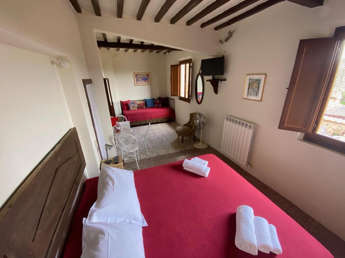 Rooms And Wine Al Castello Monteriggioni Kültér fotó