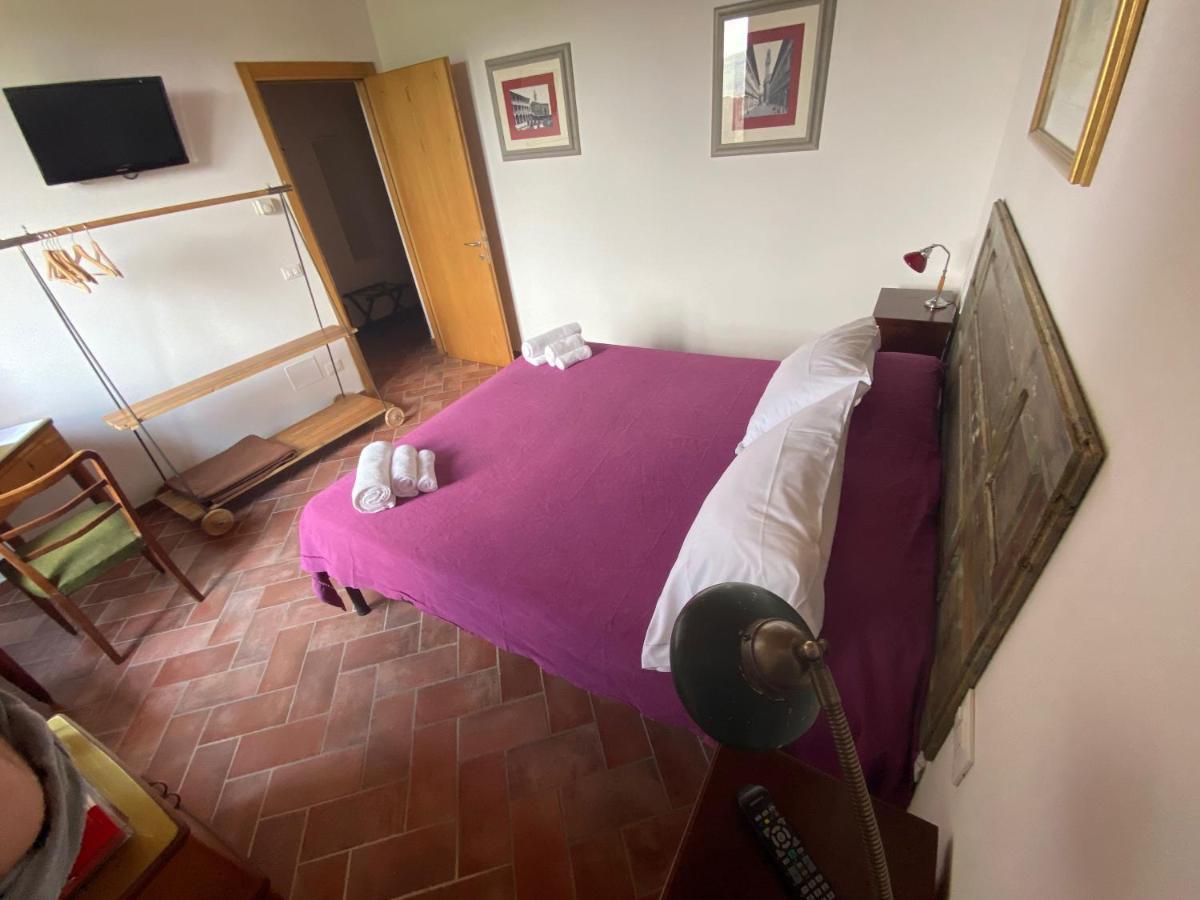 Rooms And Wine Al Castello Monteriggioni Kültér fotó