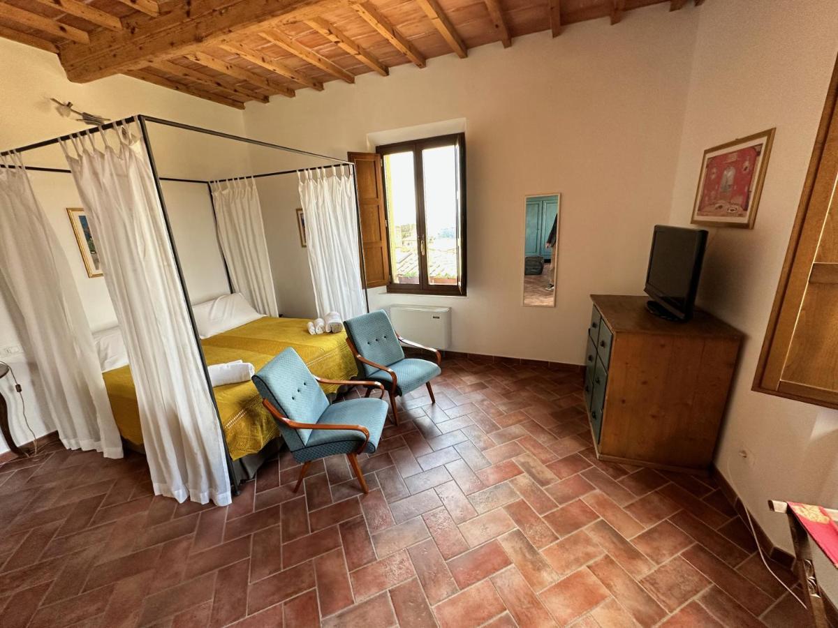 Rooms And Wine Al Castello Monteriggioni Kültér fotó