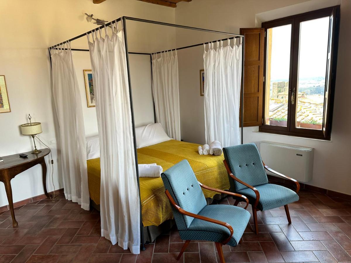 Rooms And Wine Al Castello Monteriggioni Kültér fotó