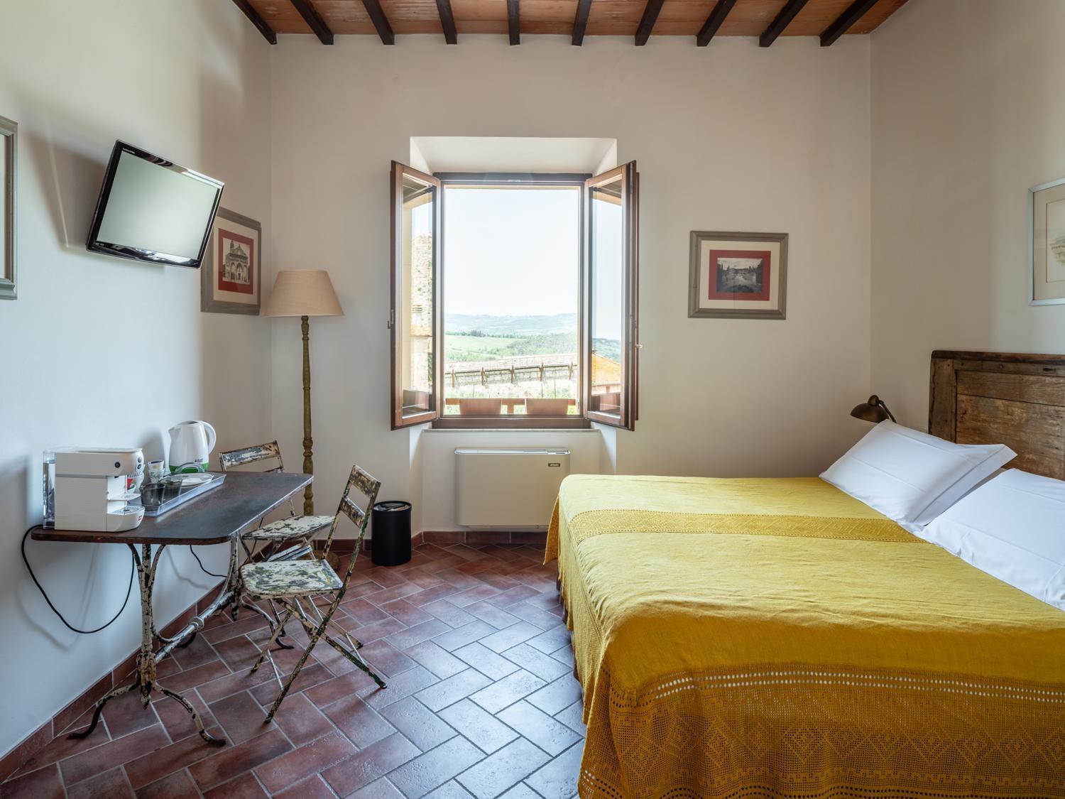 Rooms And Wine Al Castello Monteriggioni Kültér fotó